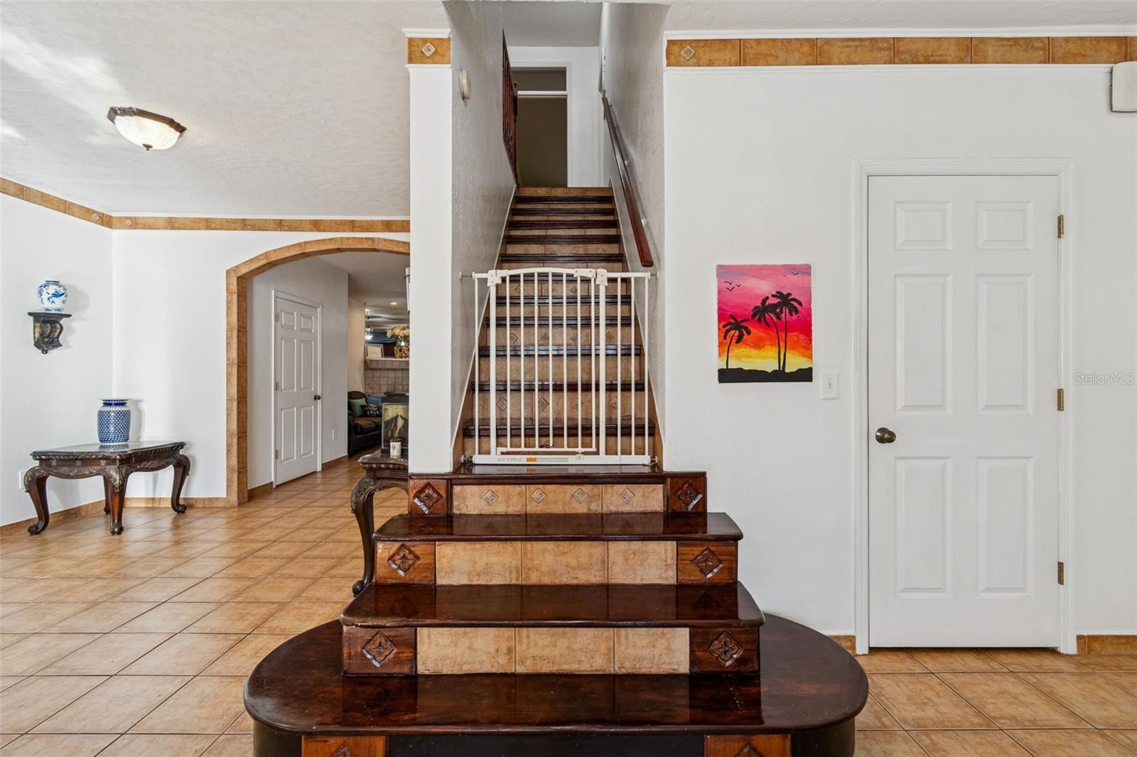 WESTCHESTER LAKE TWNHMS - Residential