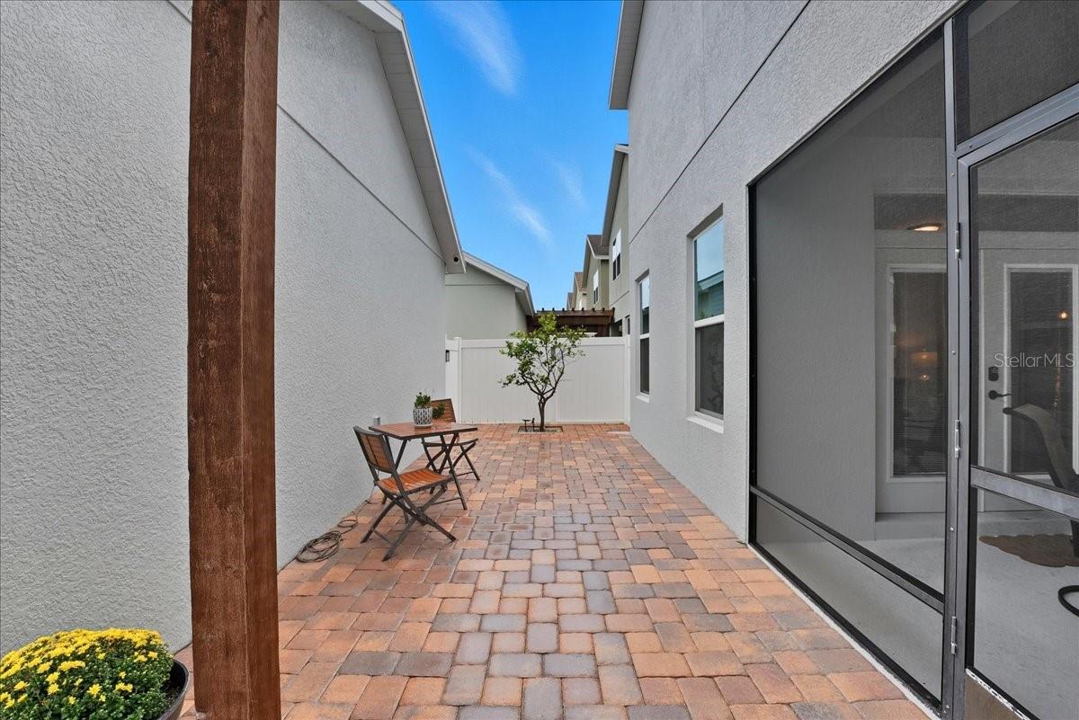 WINDERMERE LANDINGS - Residential