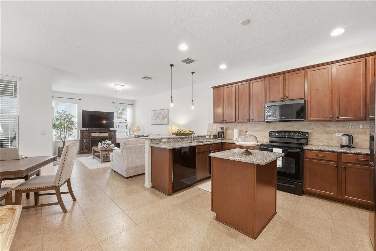 WINDERMERE LANDINGS - Residential