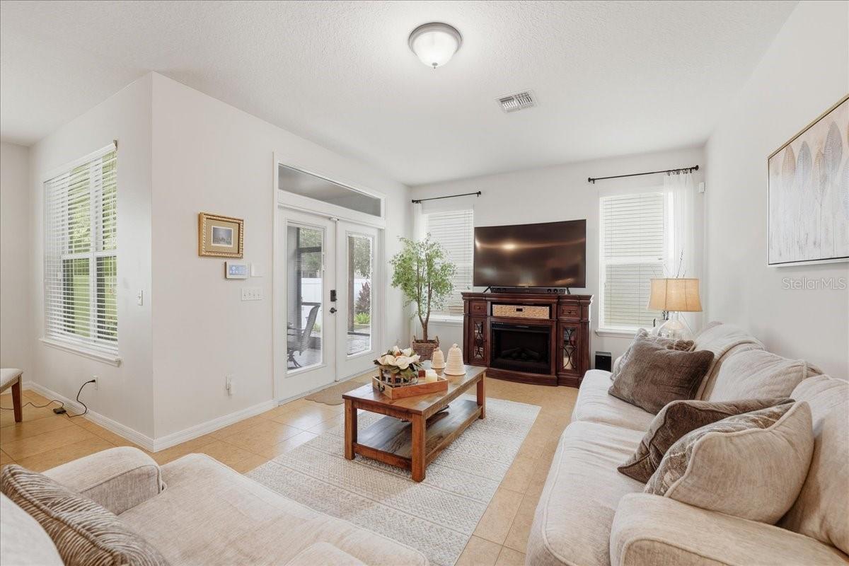 WINDERMERE LANDINGS - Residential