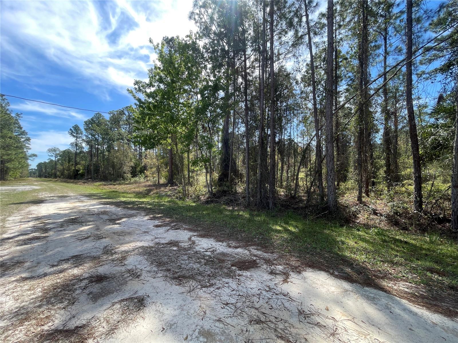 PARADISE LAKES SUB - Land