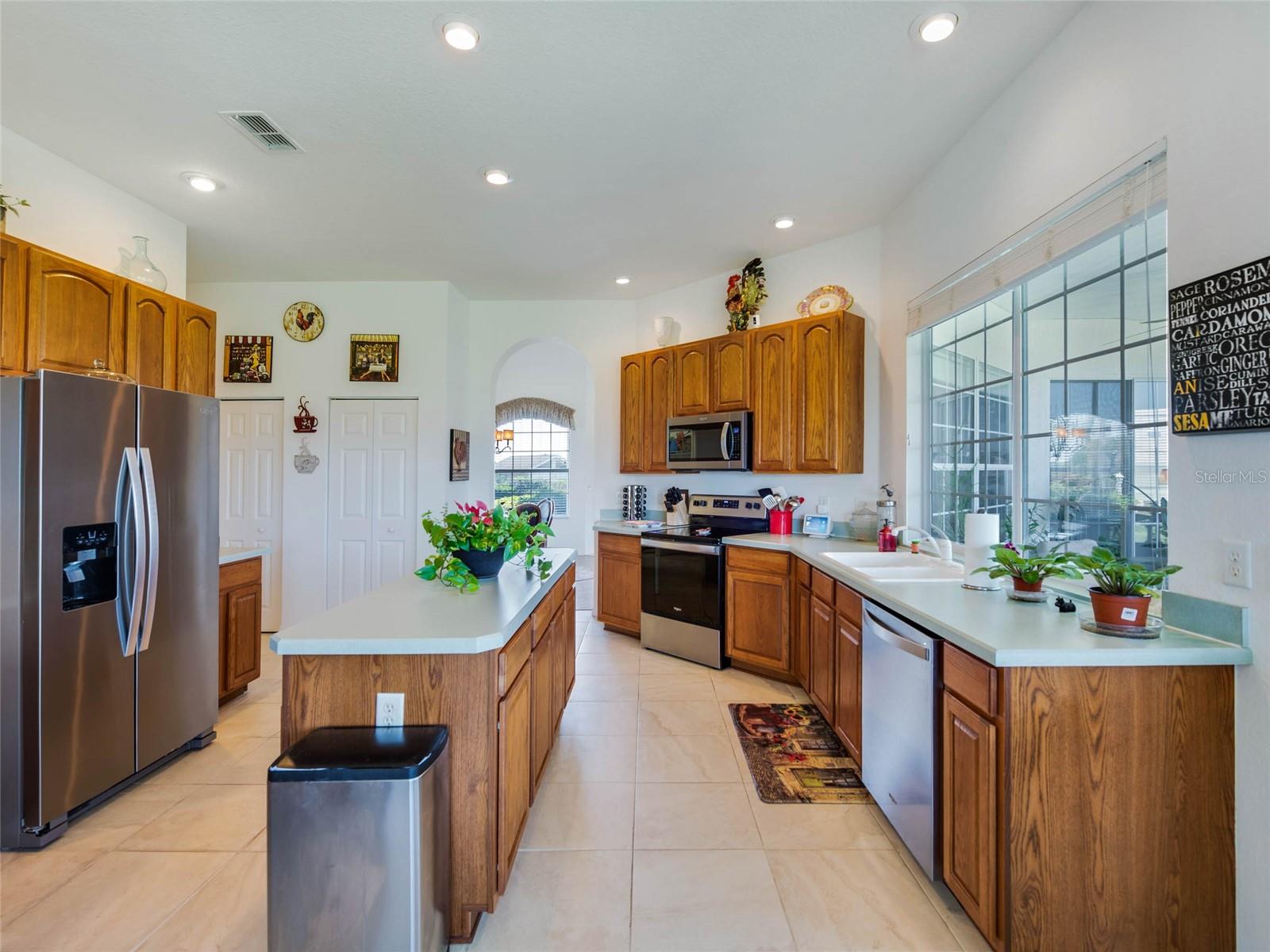 ENCLAVE/STONECREST 04 - Residential