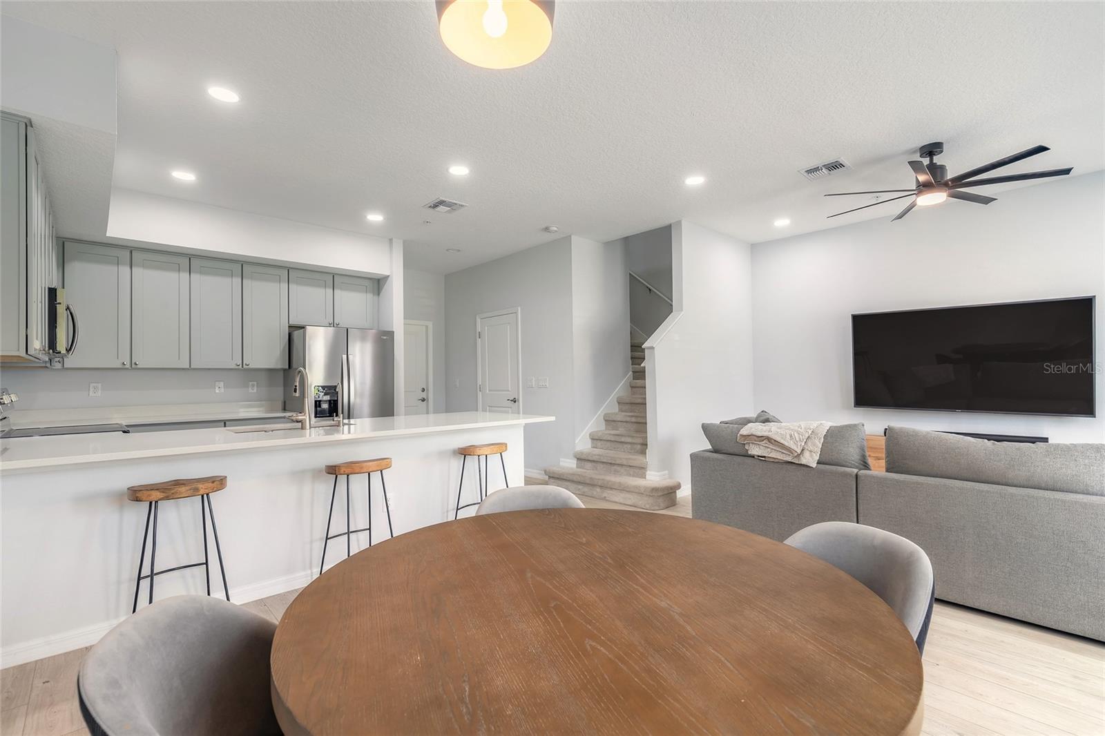 143 W FULTON STREET