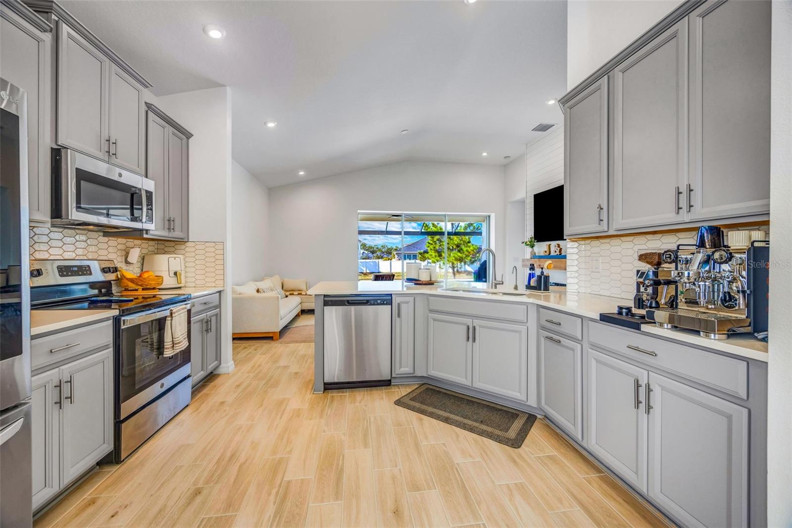 WATERGRASS PRCL E-2 - Residential Lease