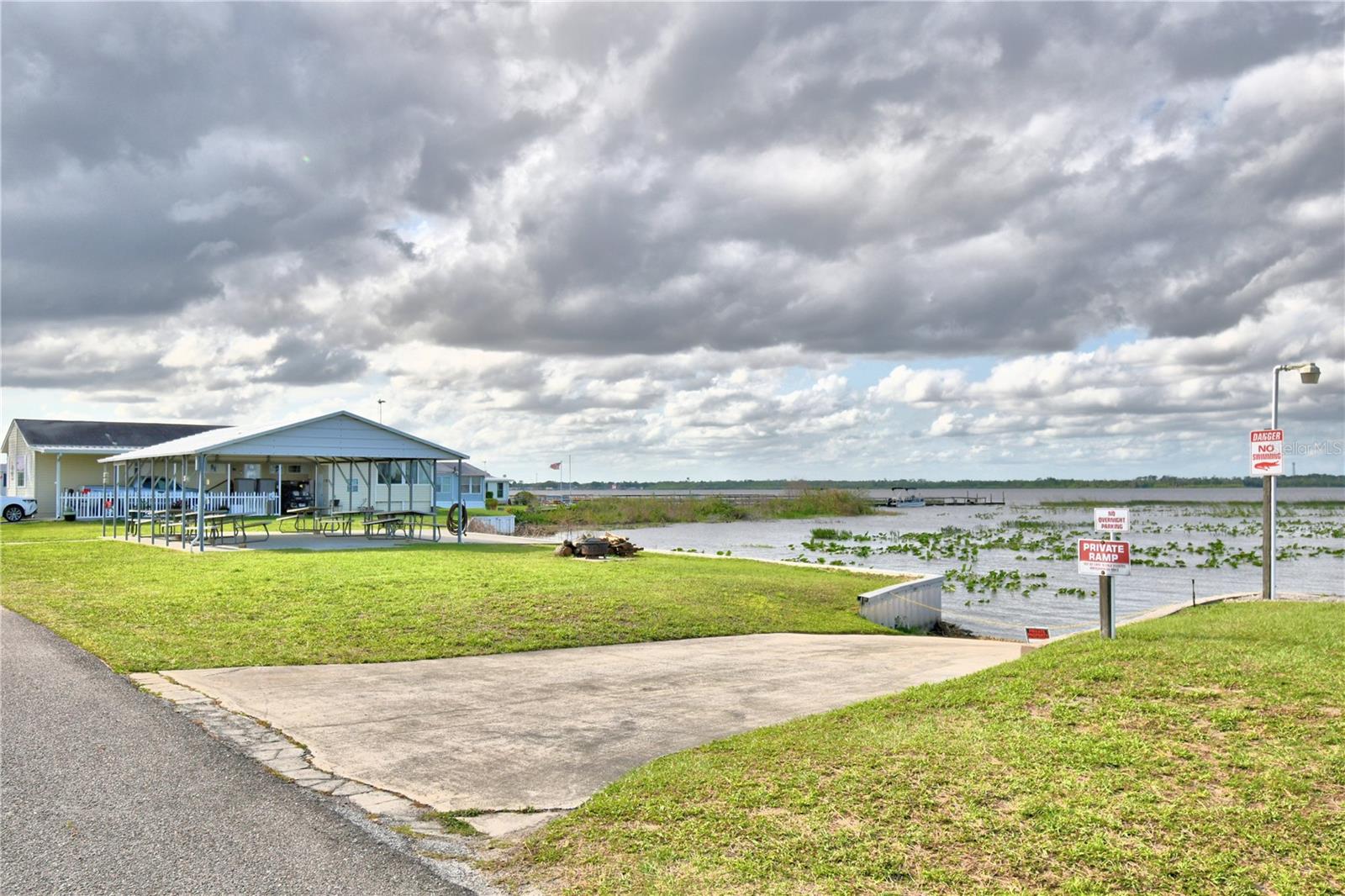 LAKE N GOLF ESTATES - Residential