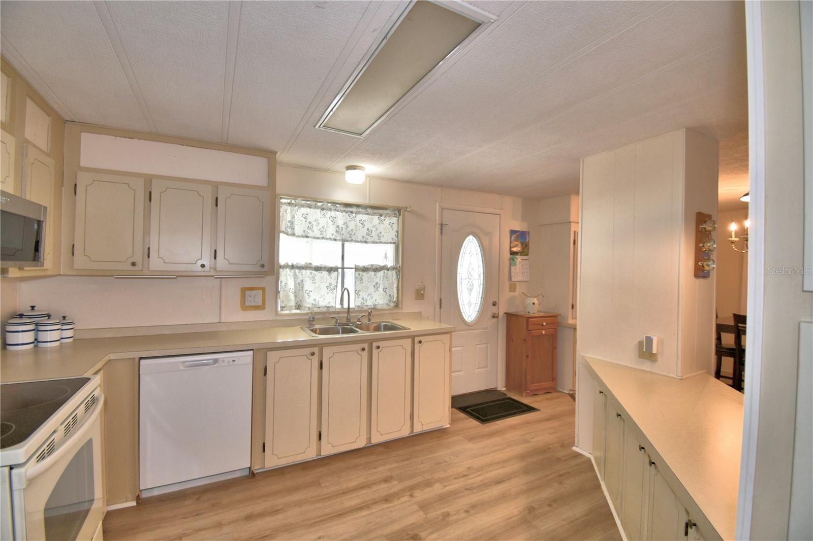 LAKE N GOLF ESTATES - Residential