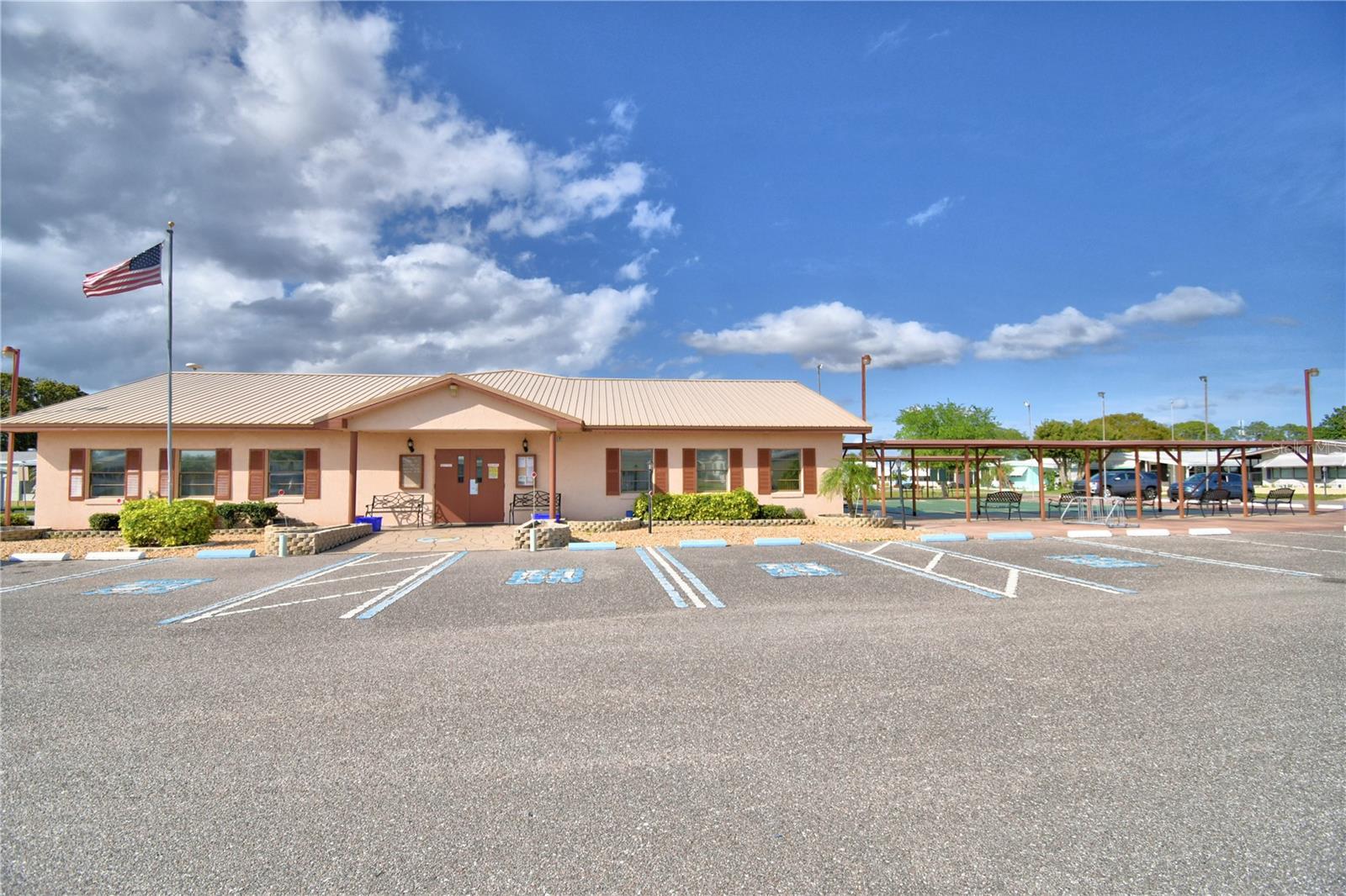 LAKE N GOLF ESTATES - Residential