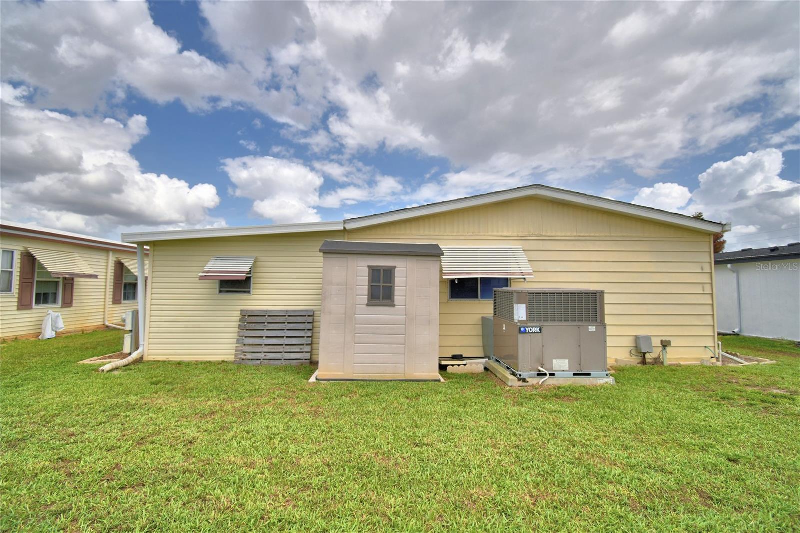 LAKE N GOLF ESTATES - Residential