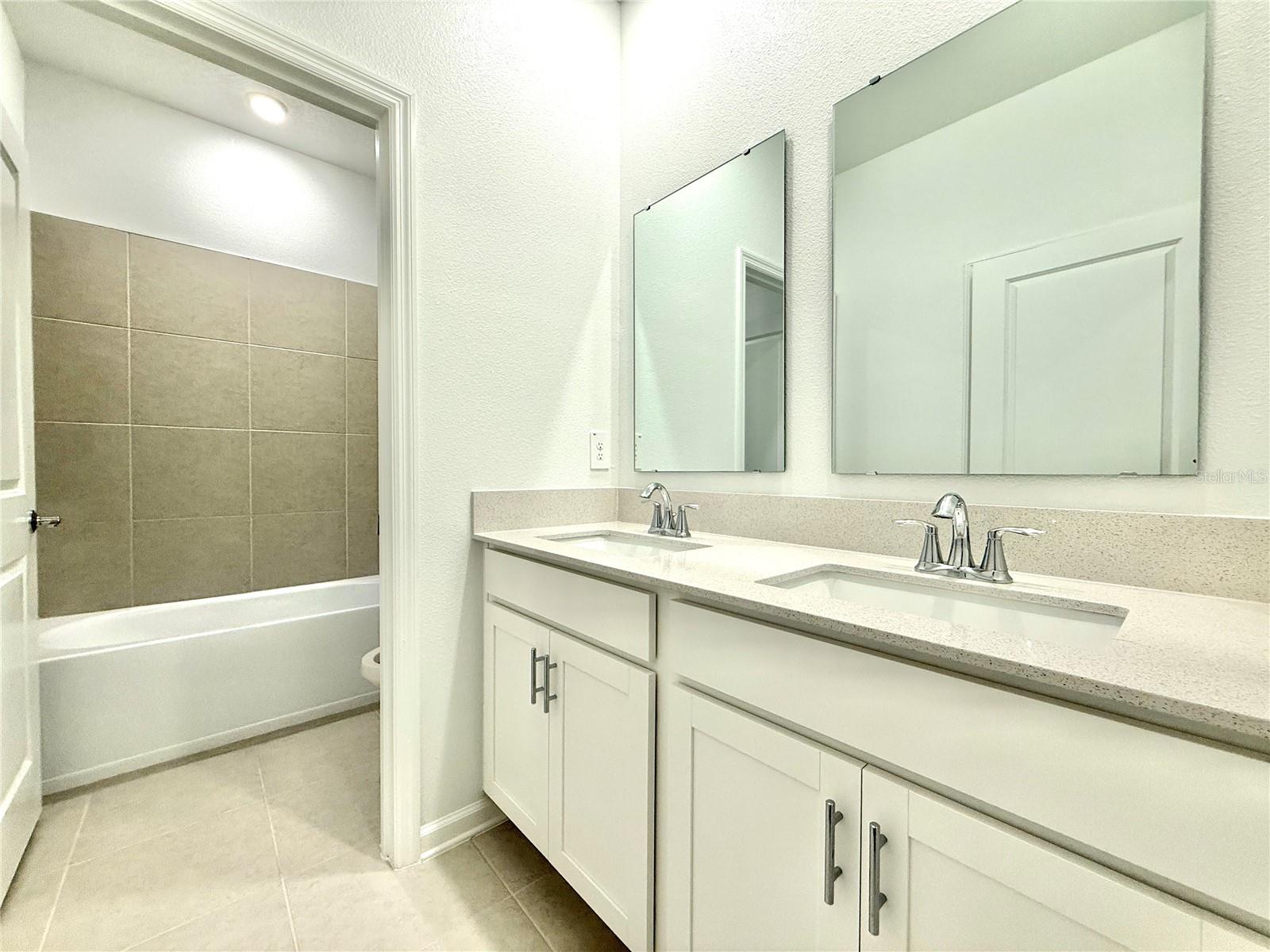 WELLNESS RDG PH 1-B - Residential Lease