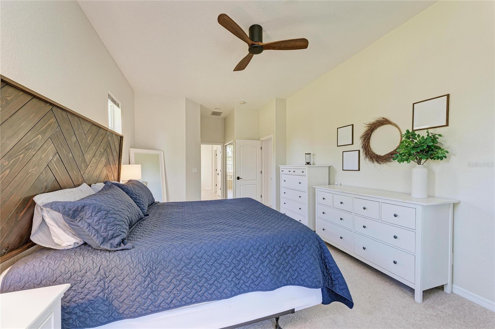 AUBURN ACRES - Residential