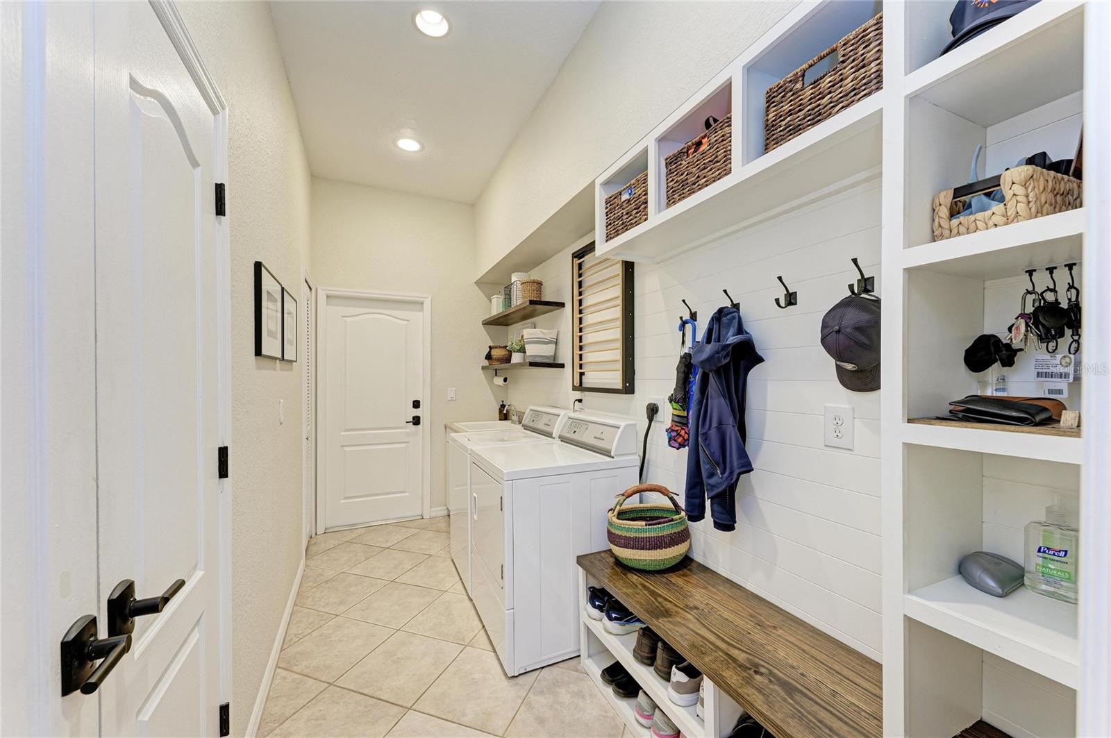 AUBURN ACRES - Residential