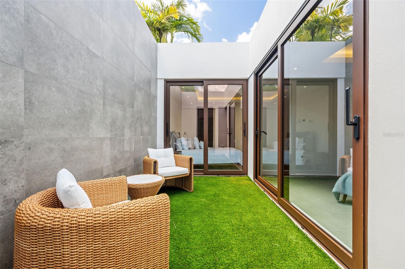 DORADO BEACH EAST - Residential