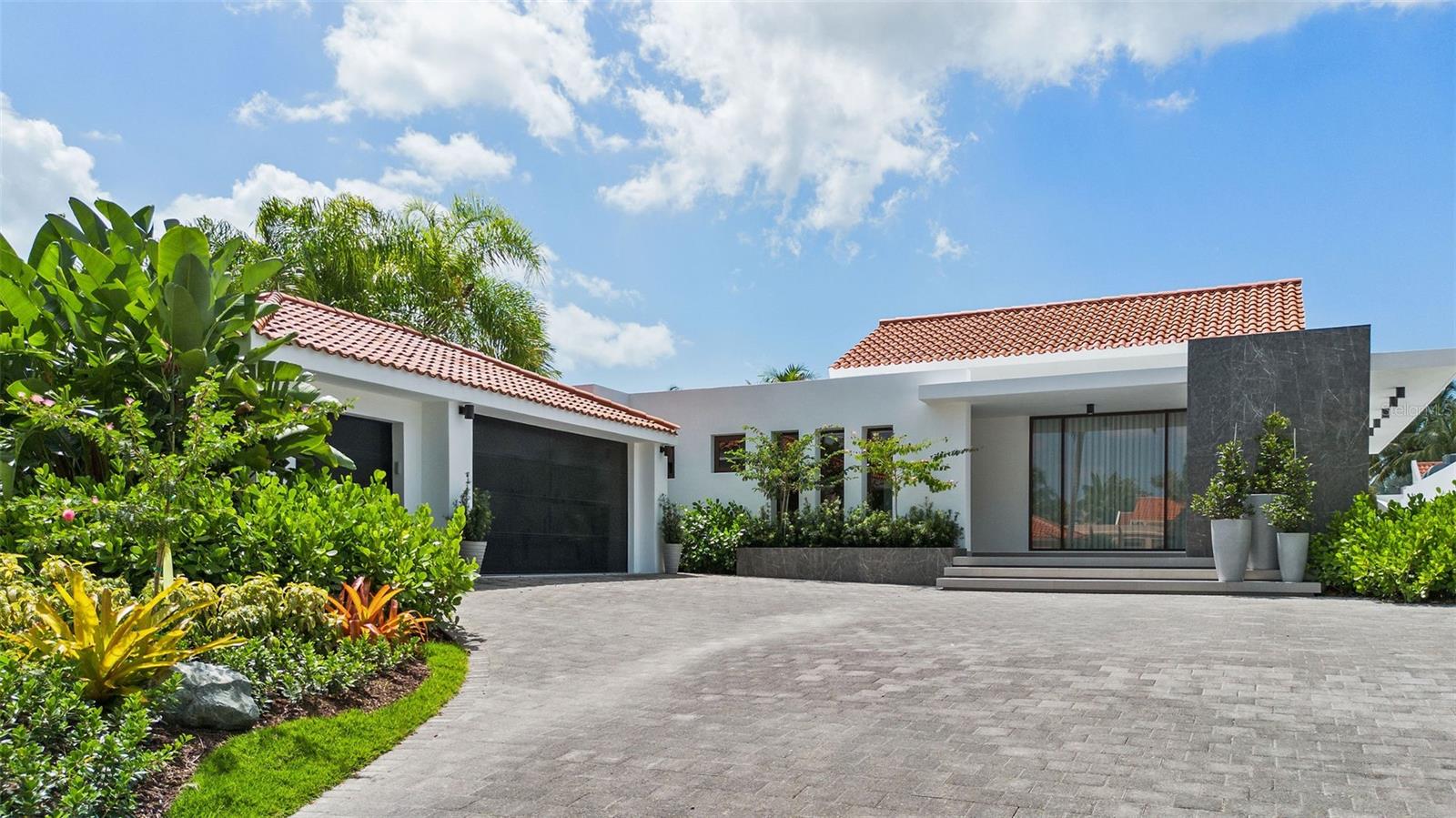 DORADO BEACH EAST - Residential