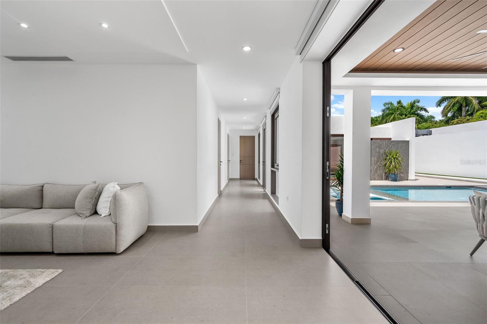 DORADO BEACH EAST - Residential