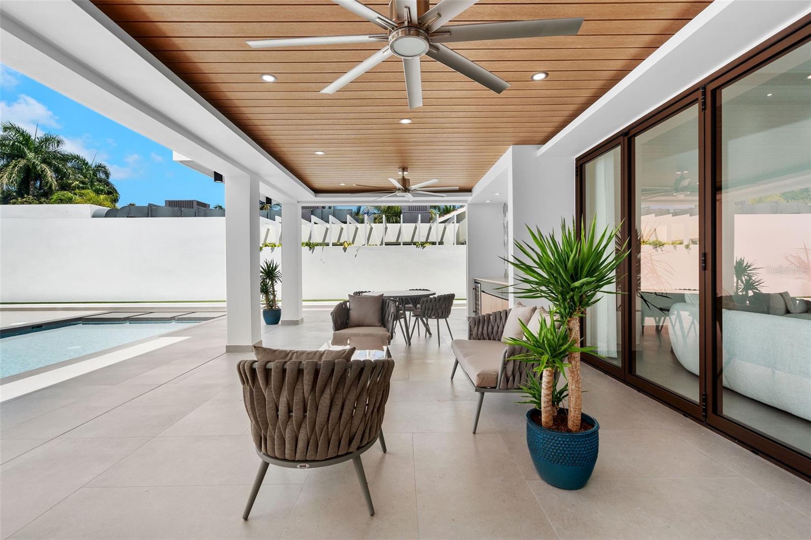 DORADO BEACH EAST - Residential