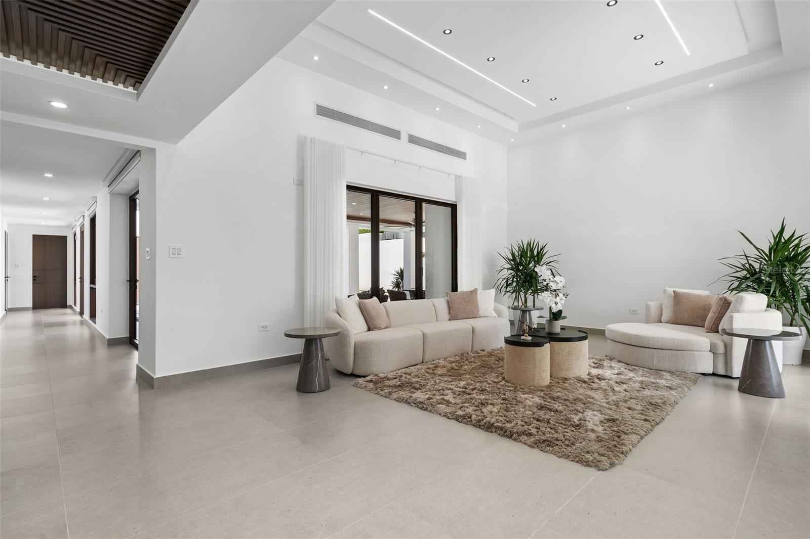 DORADO BEACH EAST - Residential