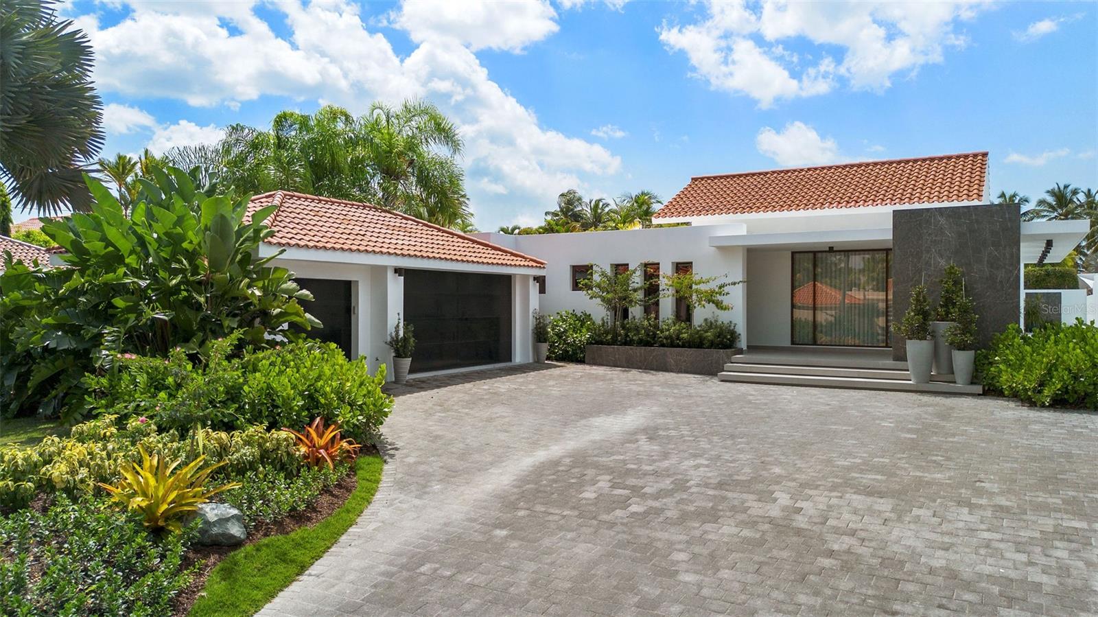 DORADO BEACH EAST - Residential