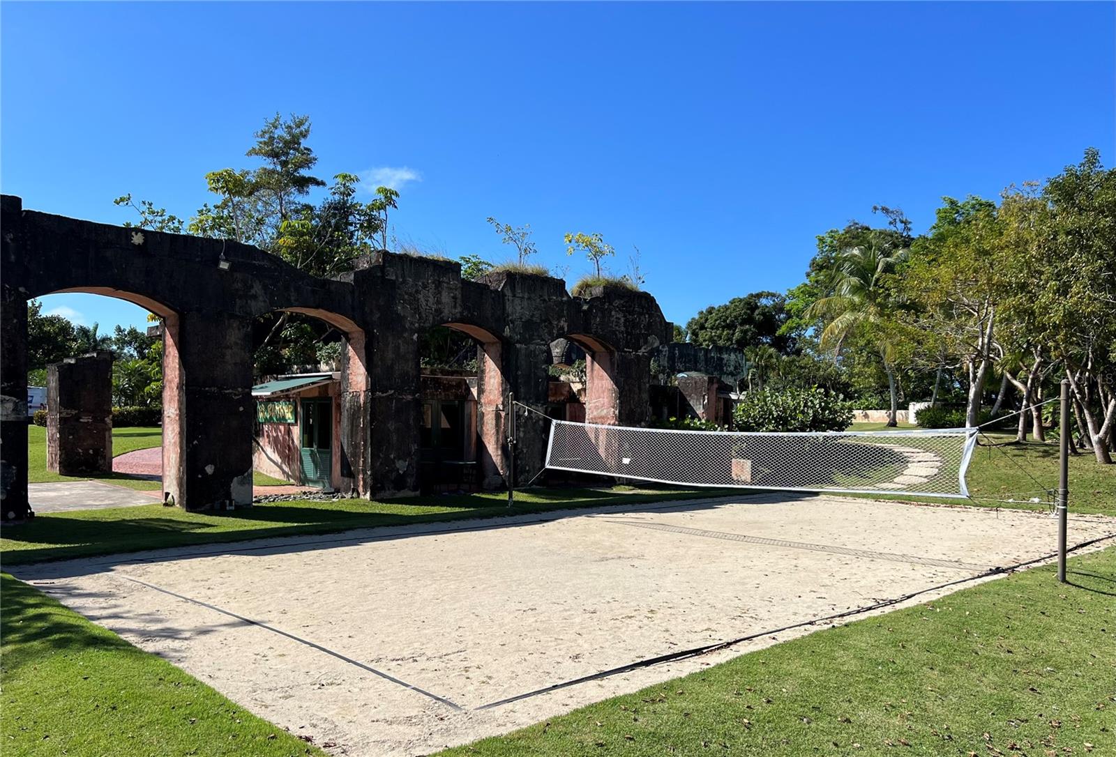 DORADO BEACH EAST - Residential