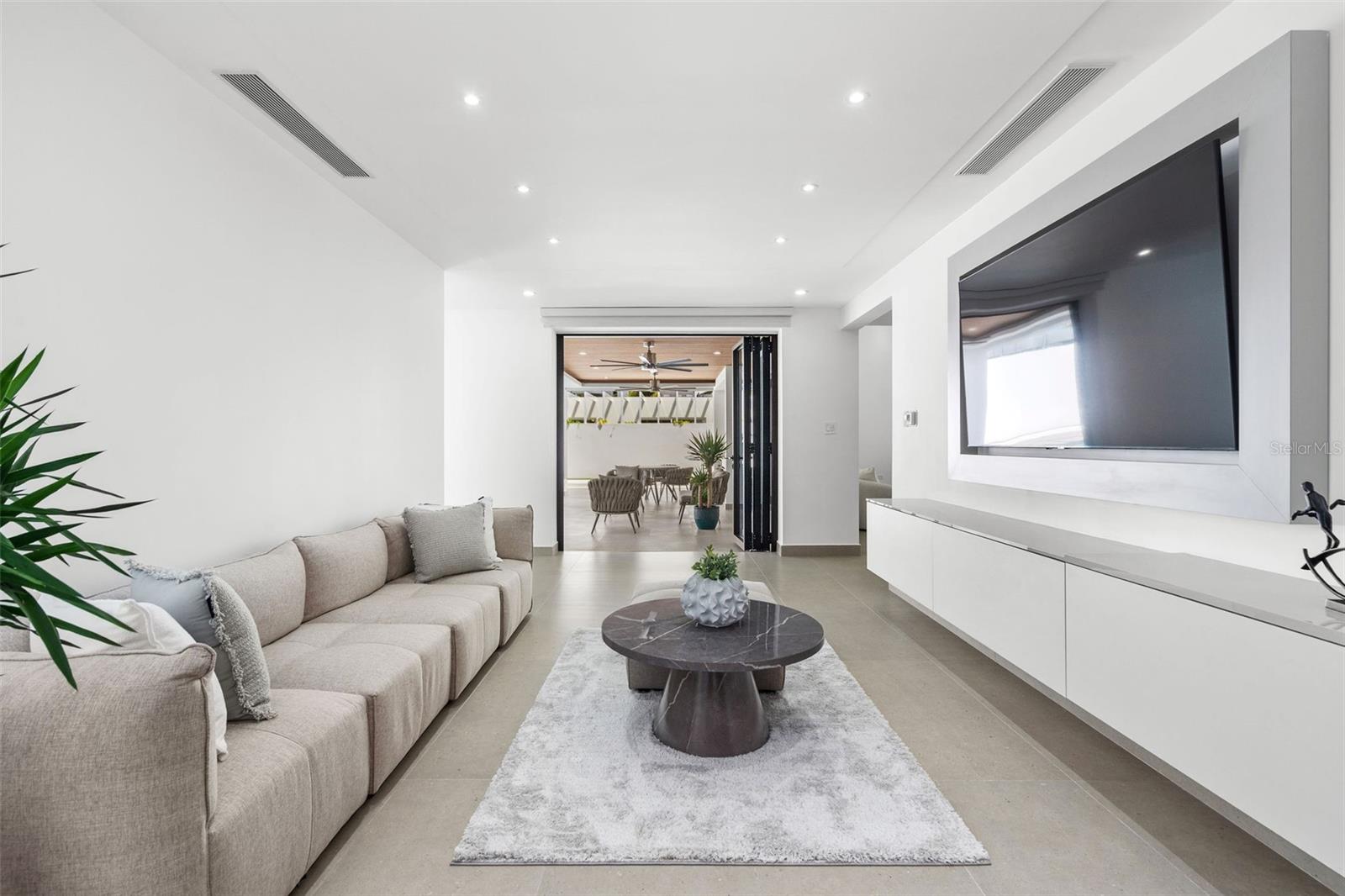 DORADO BEACH EAST - Residential