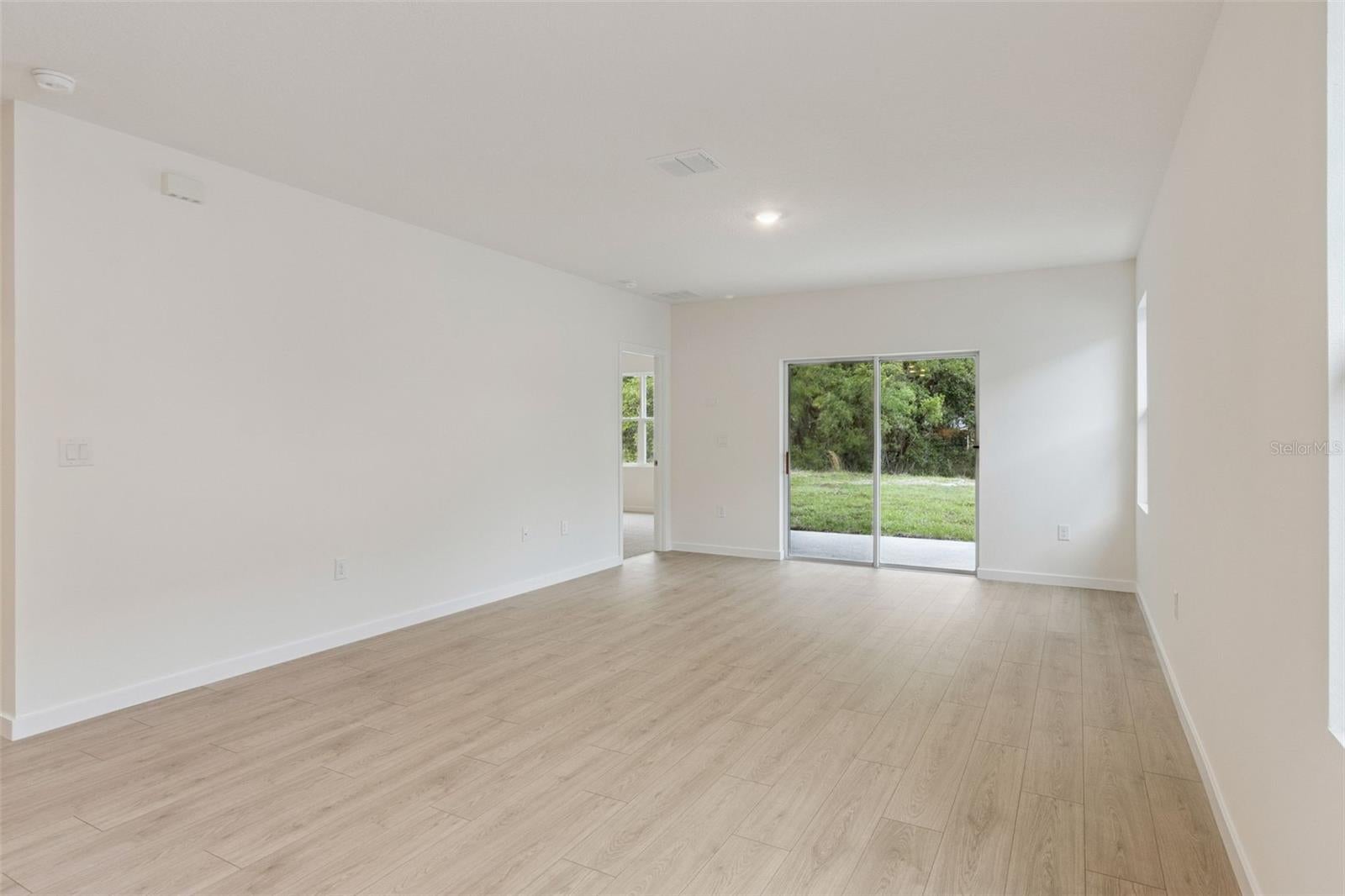 1941 HOWARD MESA DRIVE