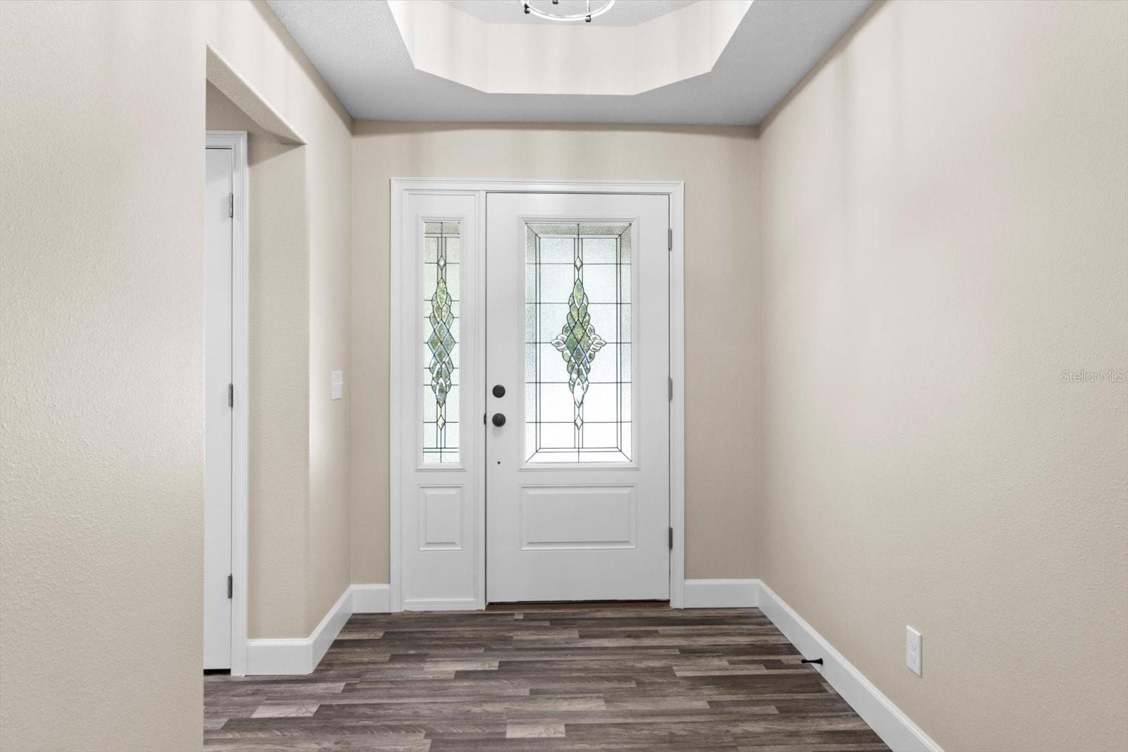 353 E ENFIELD LANE