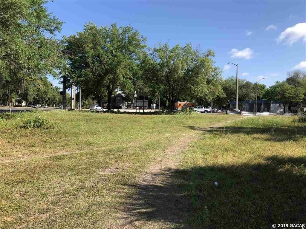 Photo of 905 E University Avenue, Gainesville, FL 32601 (MLS # GC540746)