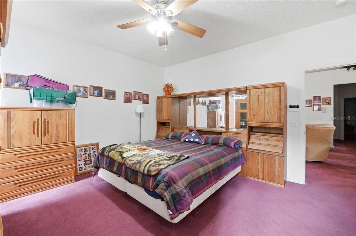 EAGLE LAKE PB 1 PG 12 - Residential