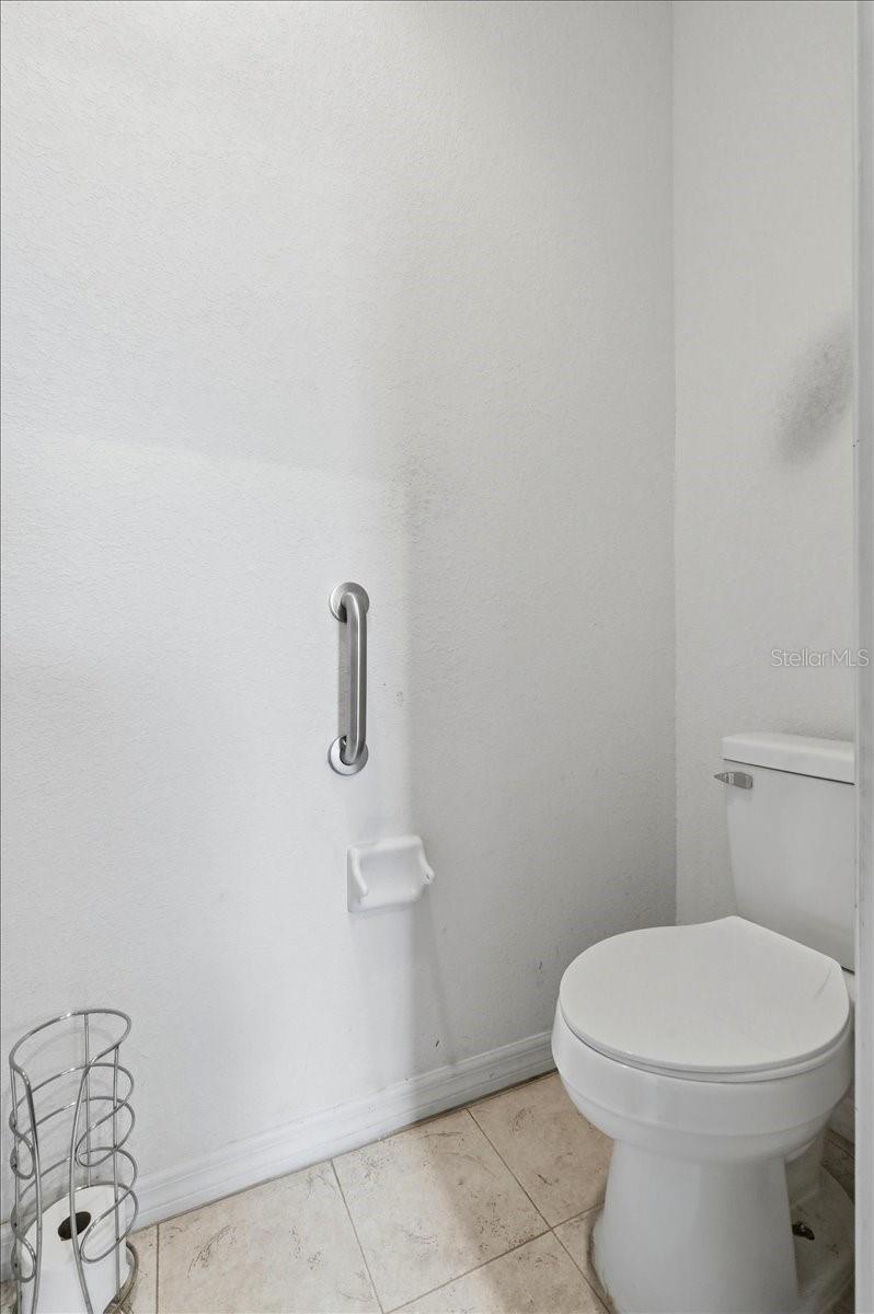 EAGLE LAKE PB 1 PG 12 - Residential