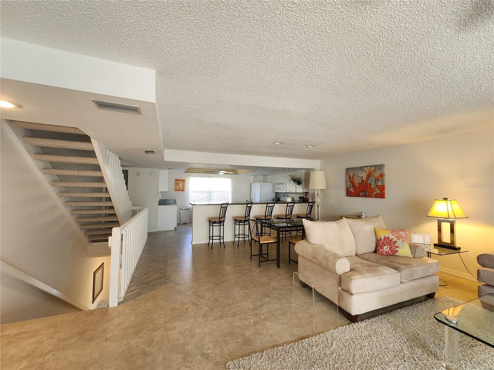 TIERRA SAILS TWNHMS - Residential Lease