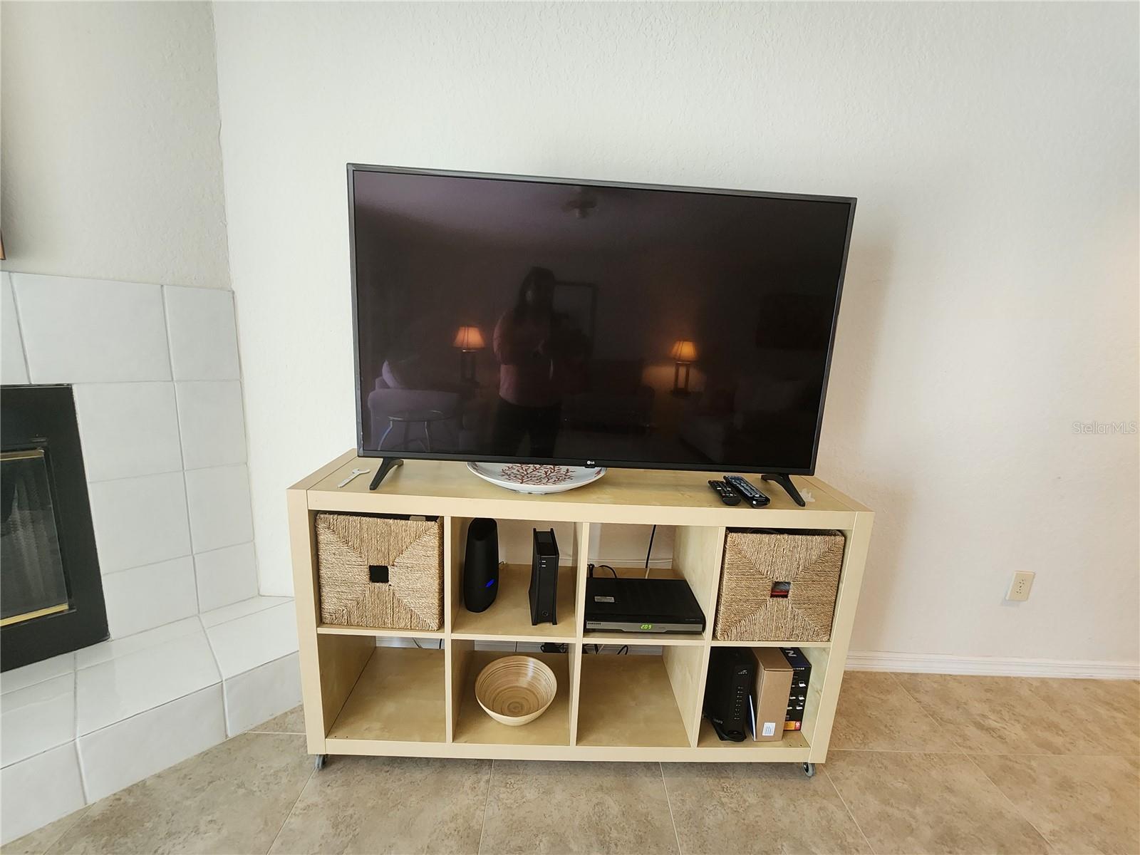 TIERRA SAILS TWNHMS - Residential Lease