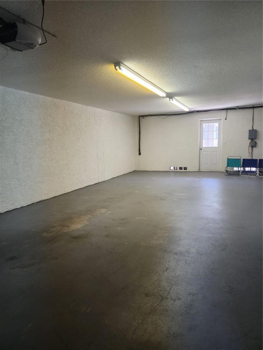 TIERRA SAILS TWNHMS - Residential Lease