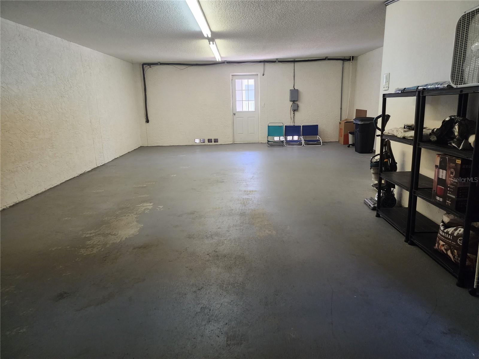 TIERRA SAILS TWNHMS - Residential Lease