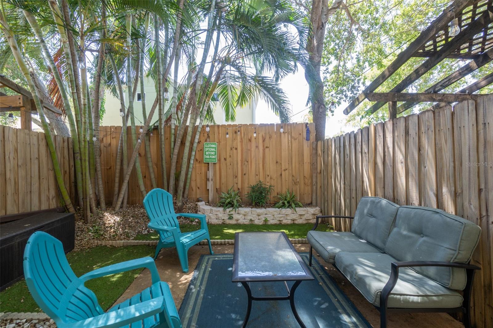 HARBOR HEIGHTS TWNHS - Residential