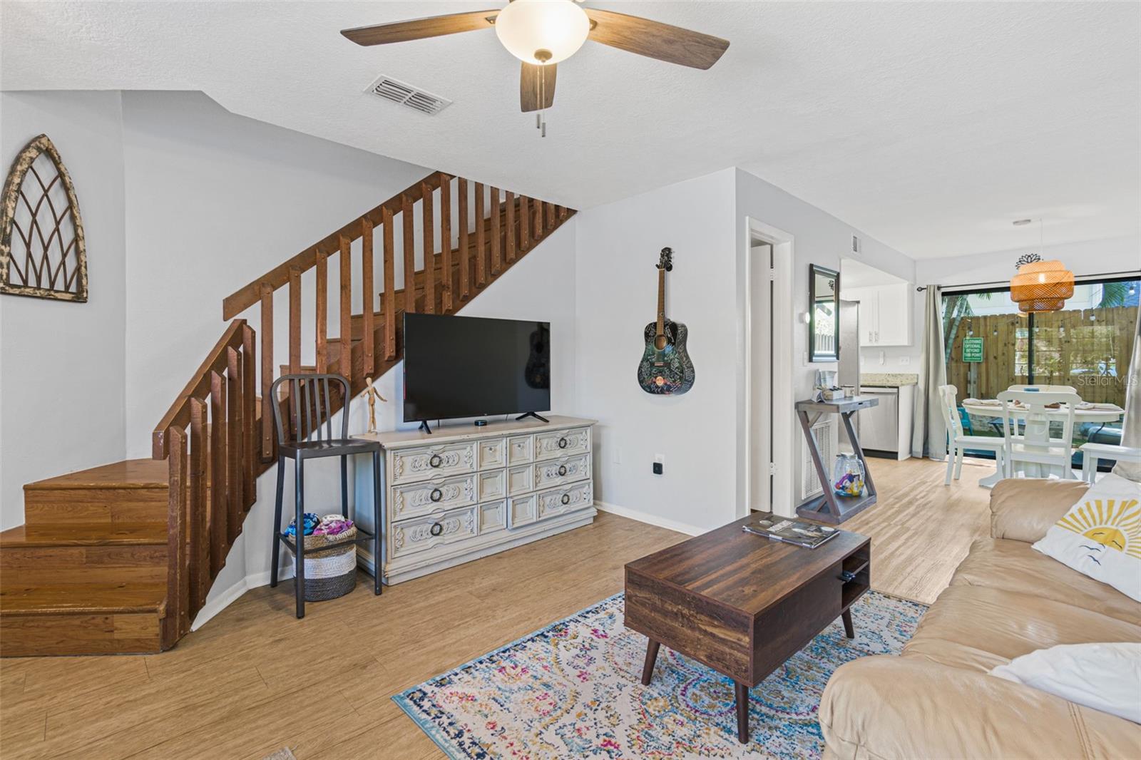 HARBOR HEIGHTS TWNHS - Residential