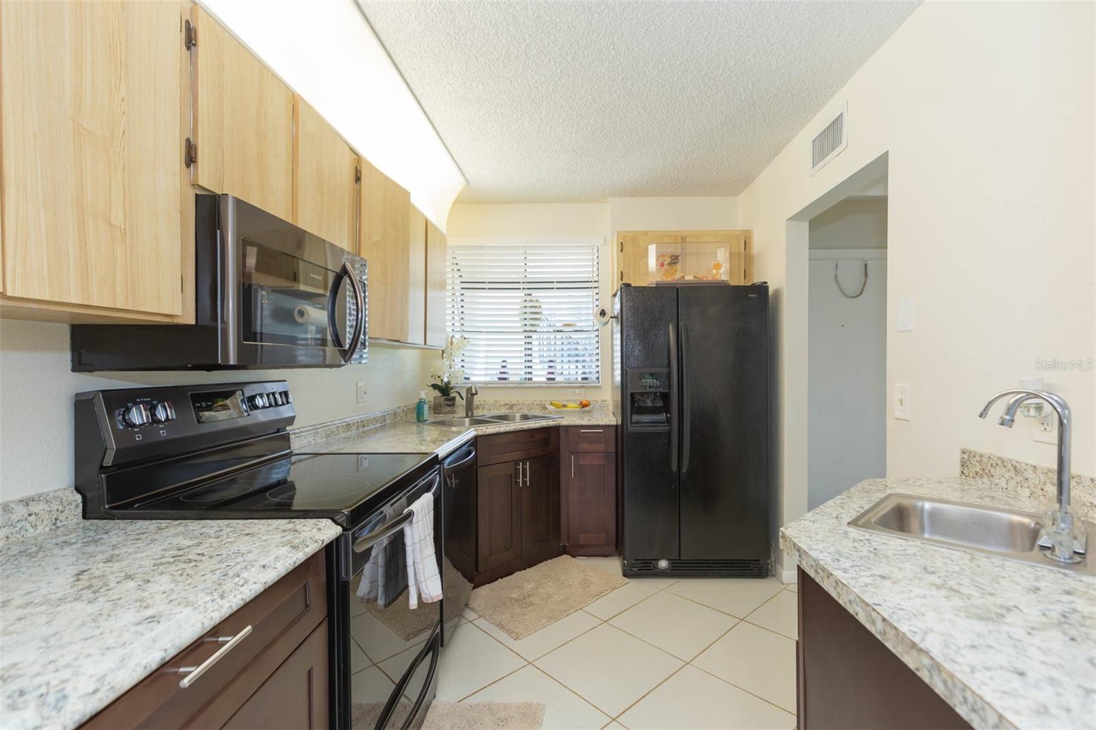 CLUB AT FEATHER SOUND THE CONDO - Residential