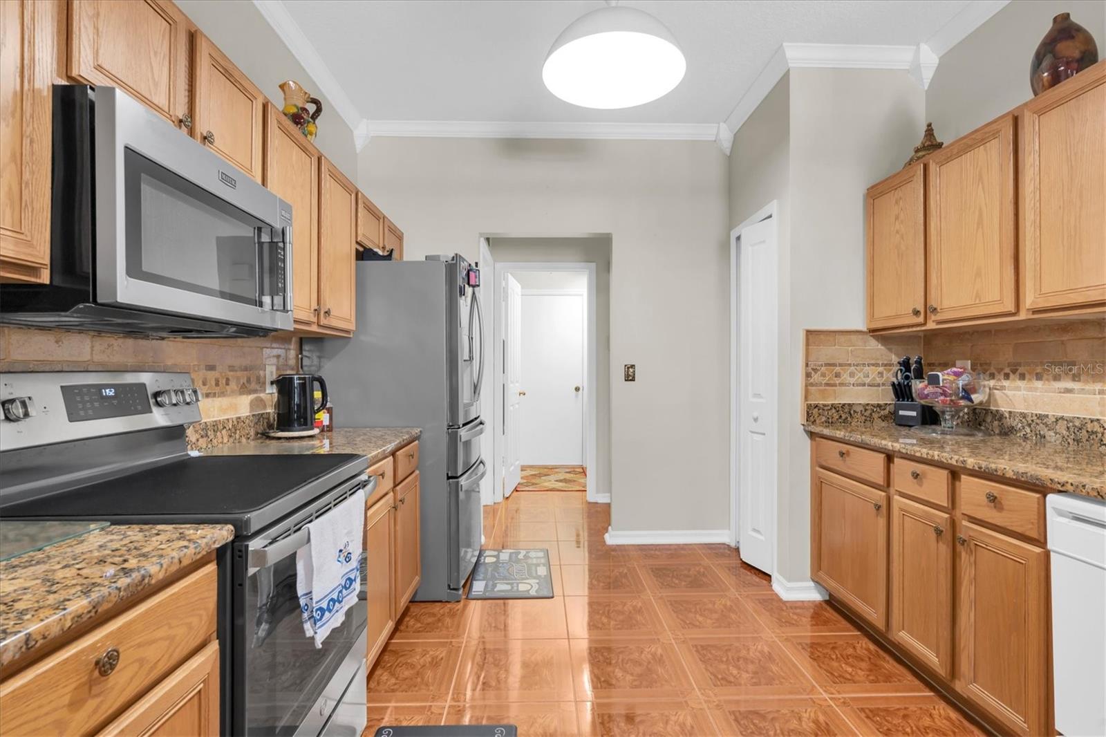 WYNDHAM LAKE SUB PH ONE - Residential