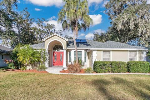 A home in LAKELAND