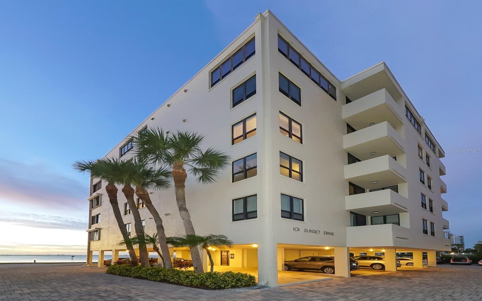 LAWRENCE POINTE I - Residential