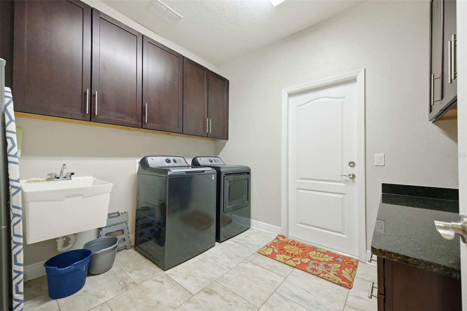 TWIN RIVERS PH IV - Residential