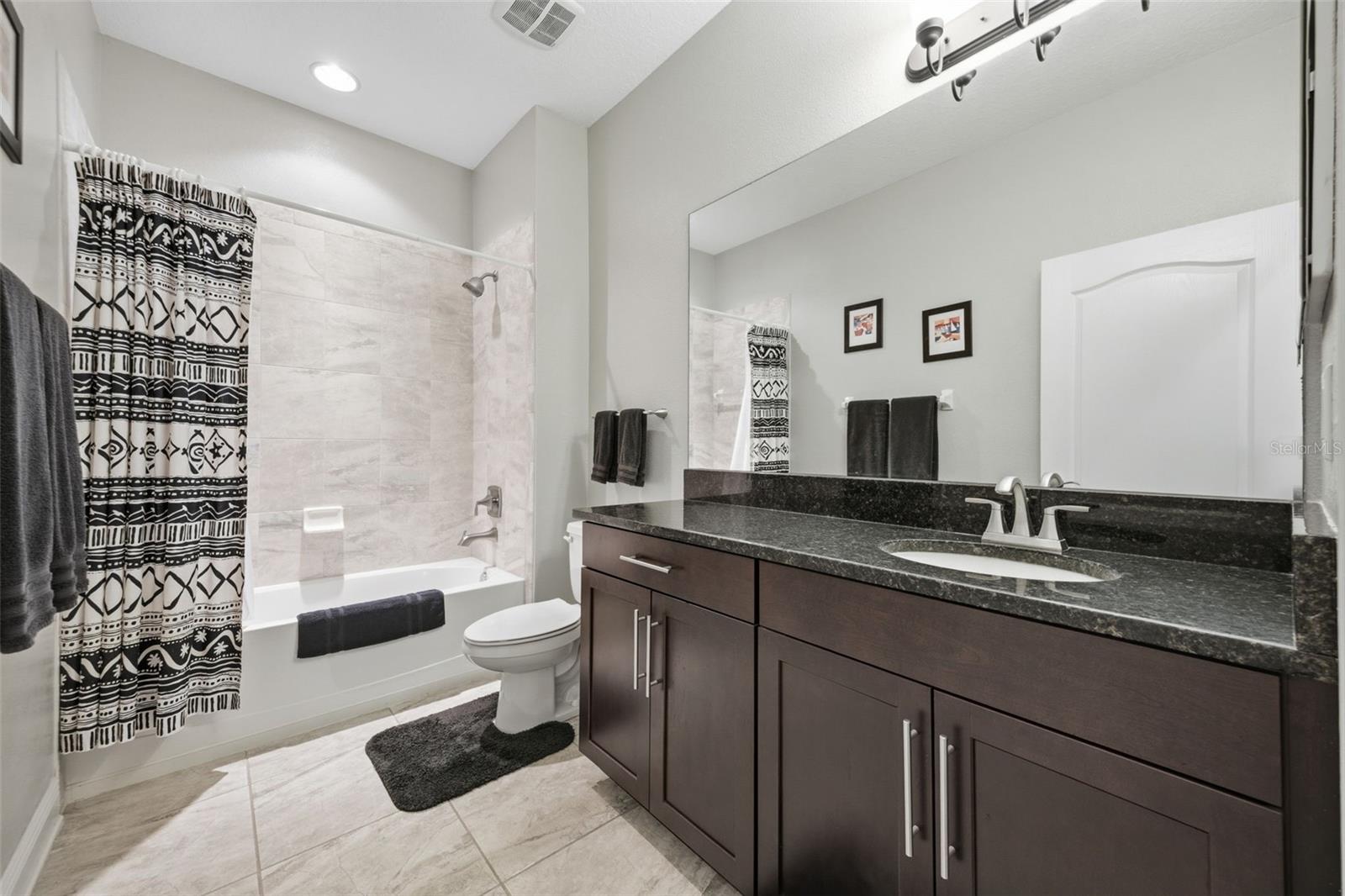 TWIN RIVERS PH IV - Residential