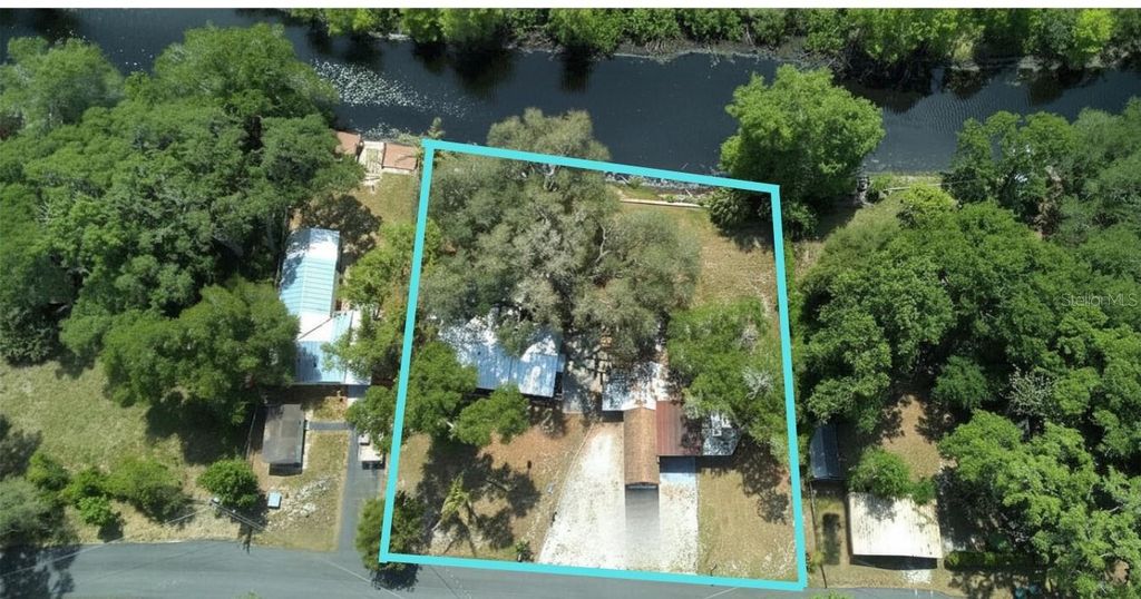 Photo of 11717 E Salmon Drive, Floral City, FL 34436 (MLS # K4903436)