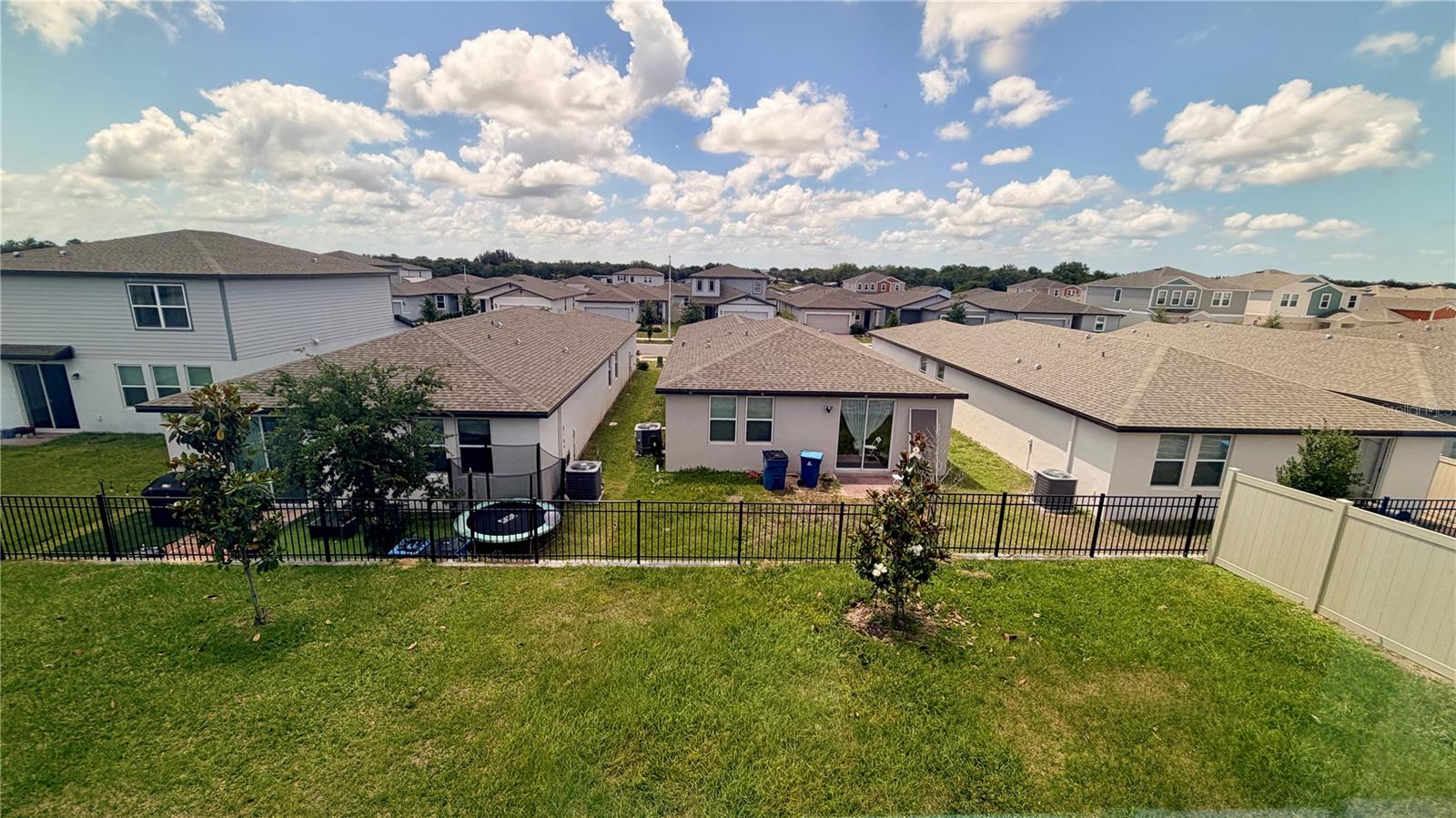 LAWSON DUNES - Residential Lease