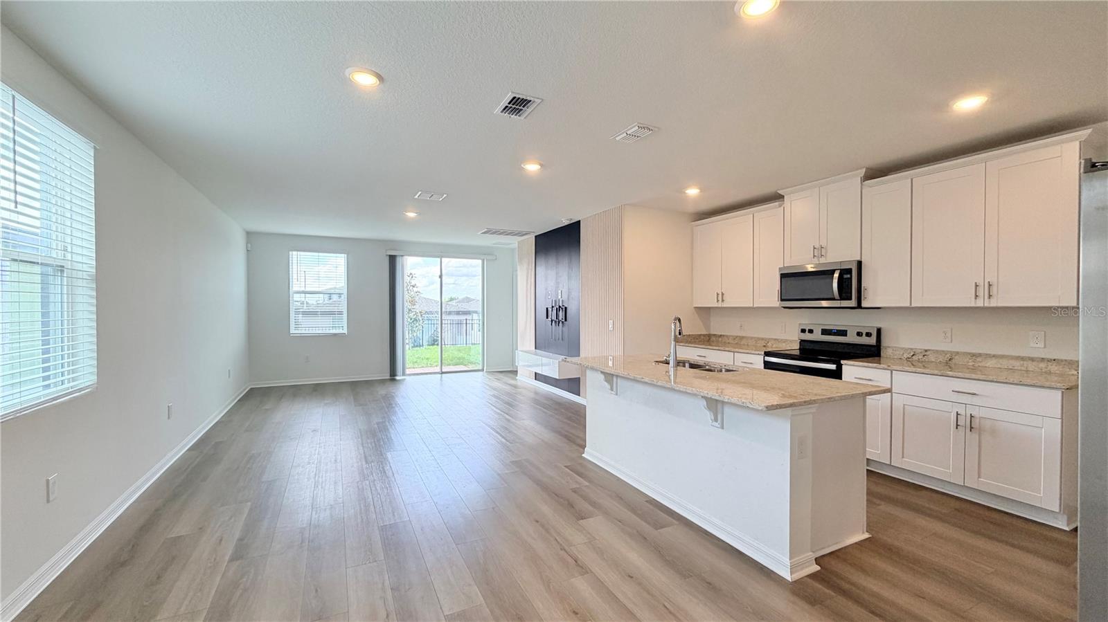 LAWSON DUNES - Residential Lease