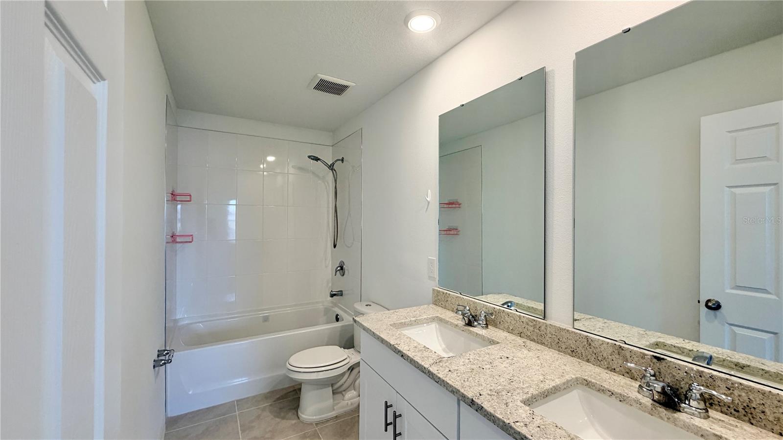 LAWSON DUNES - Residential Lease