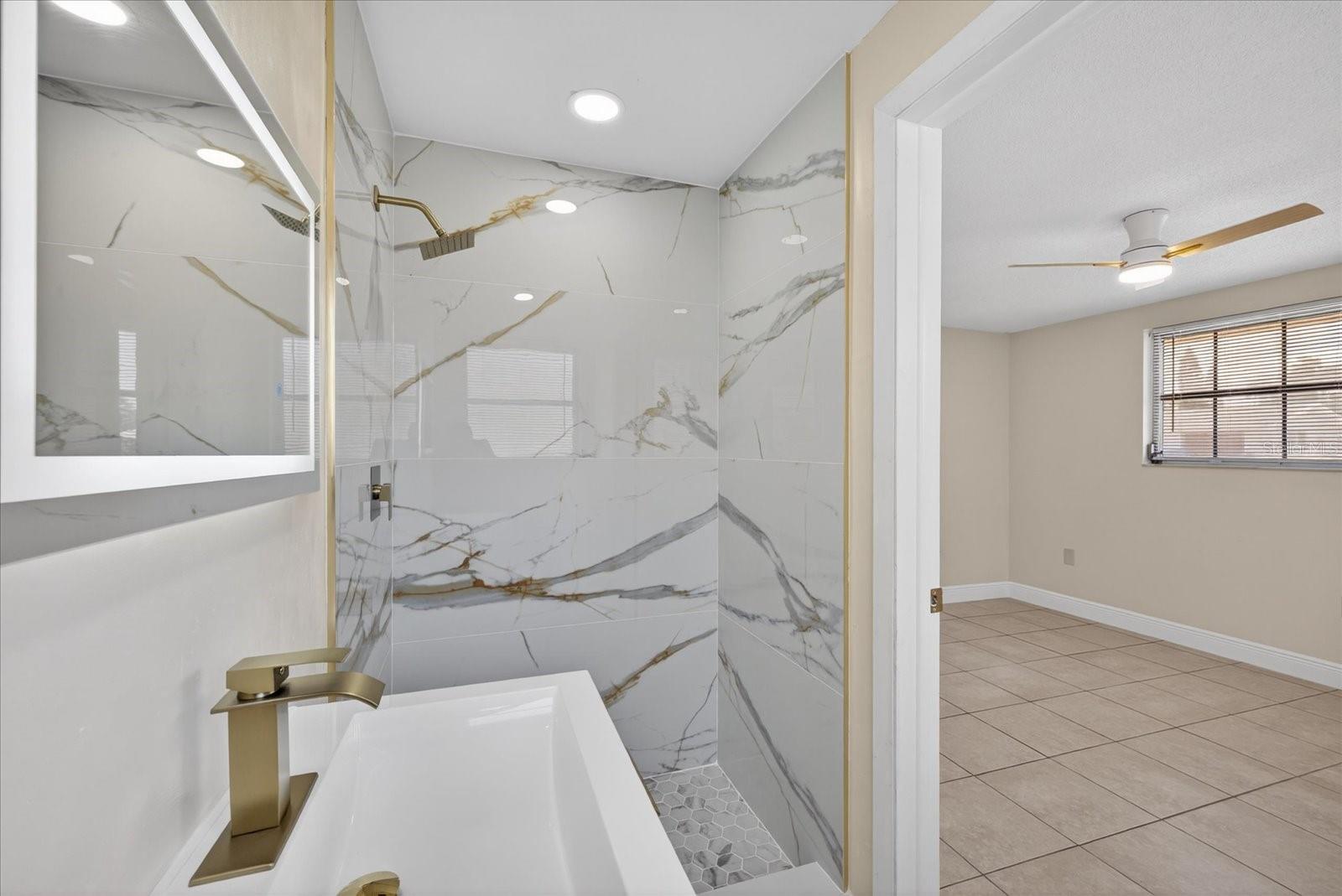 JASMINE LAKES - Residential