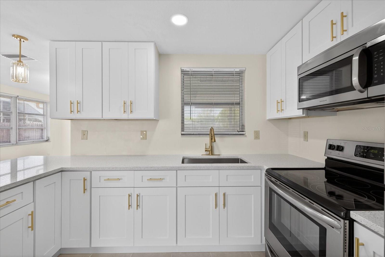 JASMINE LAKES - Residential