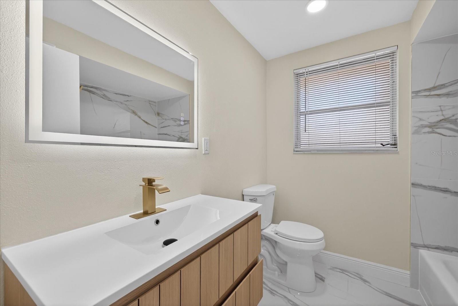 JASMINE LAKES - Residential