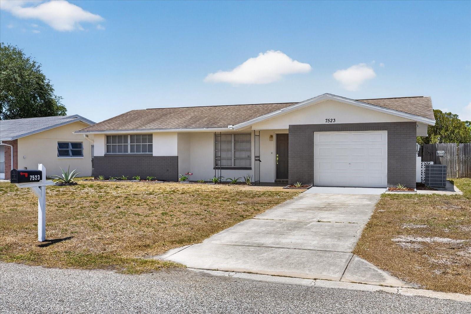 JASMINE LAKES - Residential