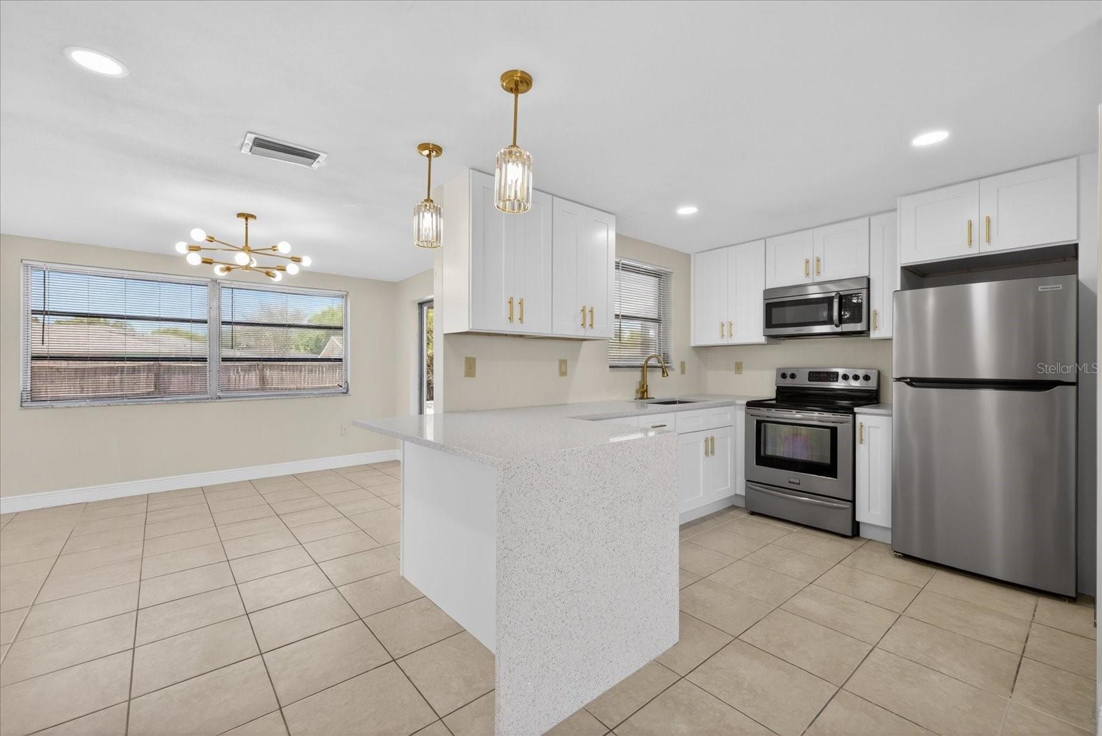 JASMINE LAKES - Residential