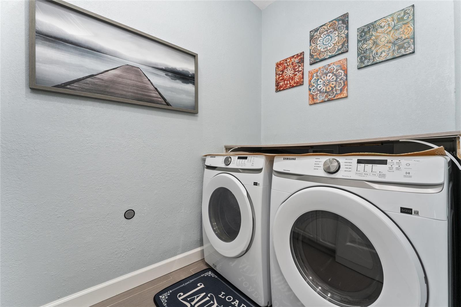 VISTA ROYALE - Residential